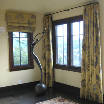 Drapes & Roman