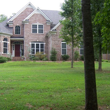 Front Elevation / Curb Appeal