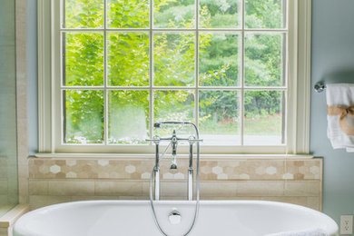 Example of a large classic bathroom design in Nashville