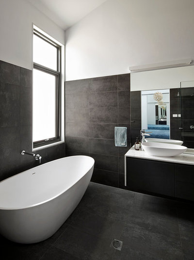 Современный Ванная комната by Adam Dettrick Architects