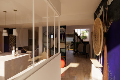 Idée de décoration pour un hall d'entrée design de taille moyenne avec un mur bleu, parquet clair, une porte en verre et du papier peint.