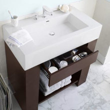 single sink/vanity
