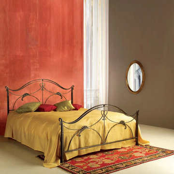 Ottocento wrought iron king size bed by Cosatto Letti