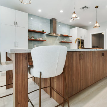 Modern Kitchen at Harbour Pointe