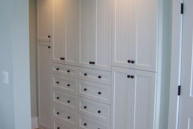 Custom Cabinets & Built-Ins