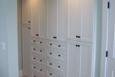 Custom Cabinets & Built-Ins