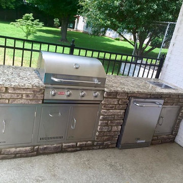 Outdoor Built-In BBQs & Outdoor Kitchens