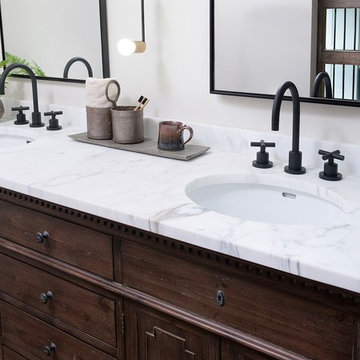Modern Farmhouse Bathroom