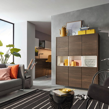 Sideboard im Übergang von Küche zu Wohnzimmer