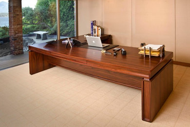 Example of a home office design in Vancouver