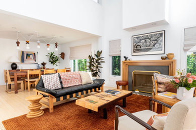 Example of a living room design in Orange County