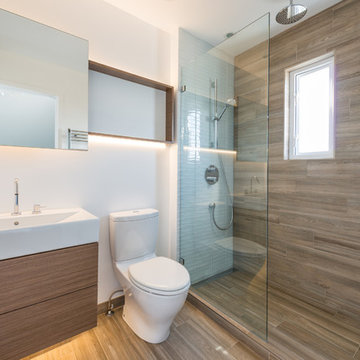 Keith Rd, North Van - en suite