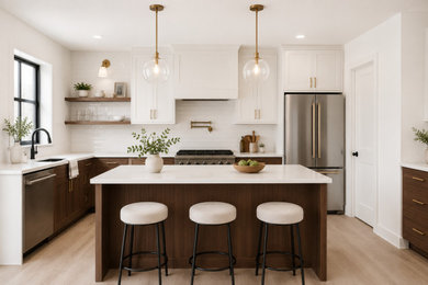 Minimalist kitchen photo in Atlanta