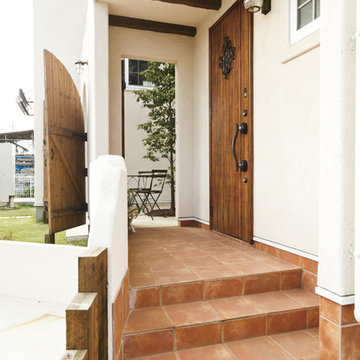 中庭のあるスキップフロアの家