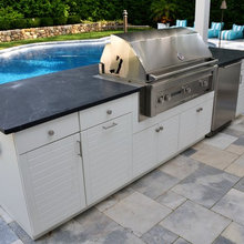 outdoor kitchen