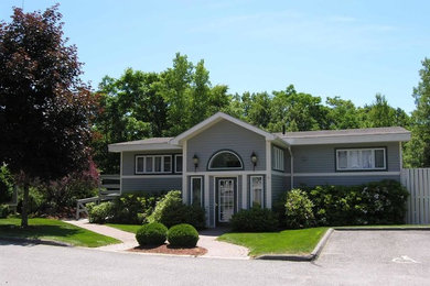 Example of a classic exterior home design in Boston