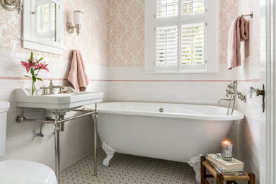 Example of a classic bathroom design in Atlanta