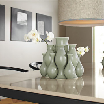 Eva Zeisel Upright Vase Collection by R&B