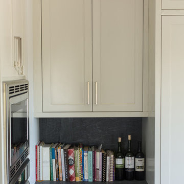 Bonhill - Modern Kitchen