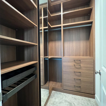 High-end Custom walk-in closets