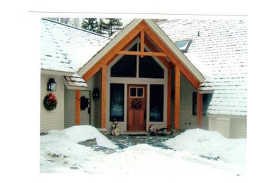 Example of an entryway design in Burlington