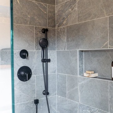 Modern Vermont-like Bath