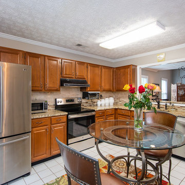 S Garden Ct NE