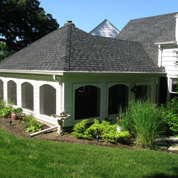 Screened-in Porch Exterior View