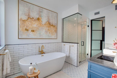 Inspiration for a modern bathroom remodel in Los Angeles