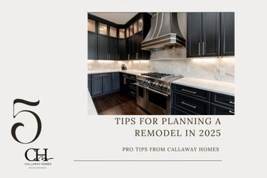 Example of a mid-sized transitional home design design in Nashville