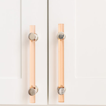 Love It Or Leave It | Transitional Girls' Bathroom