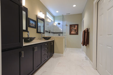 Inspiration for a timeless bathroom remodel in Nashville