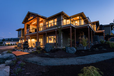 Example of an arts and crafts exterior home design in Seattle