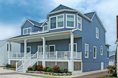 Example of an exterior home design in New York