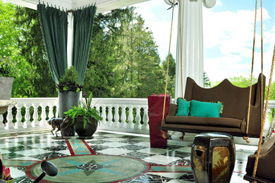 This is an example of an eclectic porch design in Philadelphia.