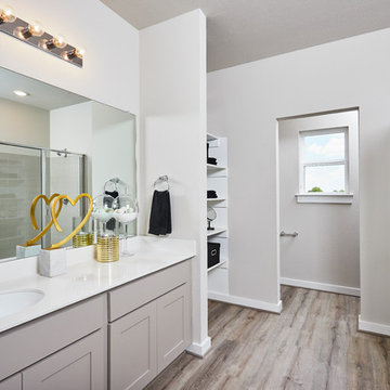 Austin, Texas | Cardinal Crossing - Townhome Acadia E Owner's Bathroom