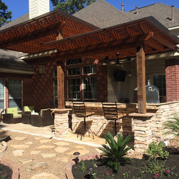 Houston Firepit, Two-Tier Pergola & Outdoor Kitchen With Pizza Oven