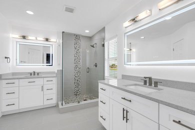 Example of a bathroom design in Orlando