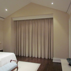 Carmen's - Curtains