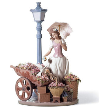 Lladro Flowers For Everyone Figurine 01006809