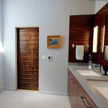 Sea Ranch Master Bathroom