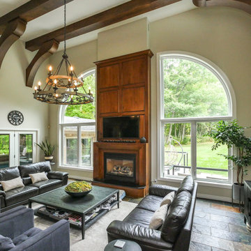 Wall of Windows in Spectacular Living Room - Renewal by Andersen Greater Toronto