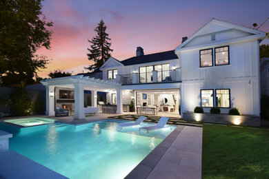 Trendy exterior home photo in Los Angeles