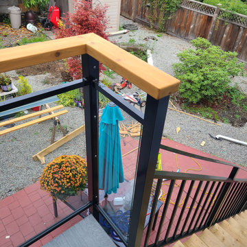 Port Coquitlam Elevated Deck with Custom Privacy Feature Wall and Railing