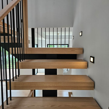 Project #124 | Contemporary Red Oak and Steel Staircase