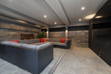Patio - contemporary patio idea in Toronto