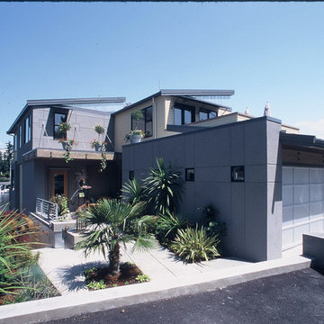Shoreland Drive - Front elev (day)