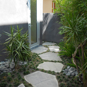 Venice Beach Off-Grid Modern