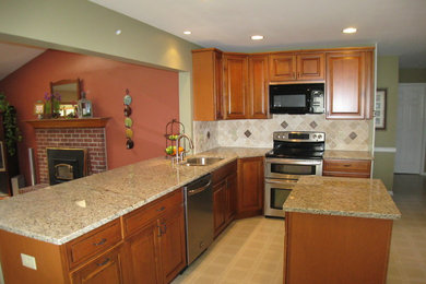 Elegant kitchen photo in Philadelphia
