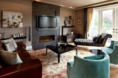 Living room photo in Vancouver